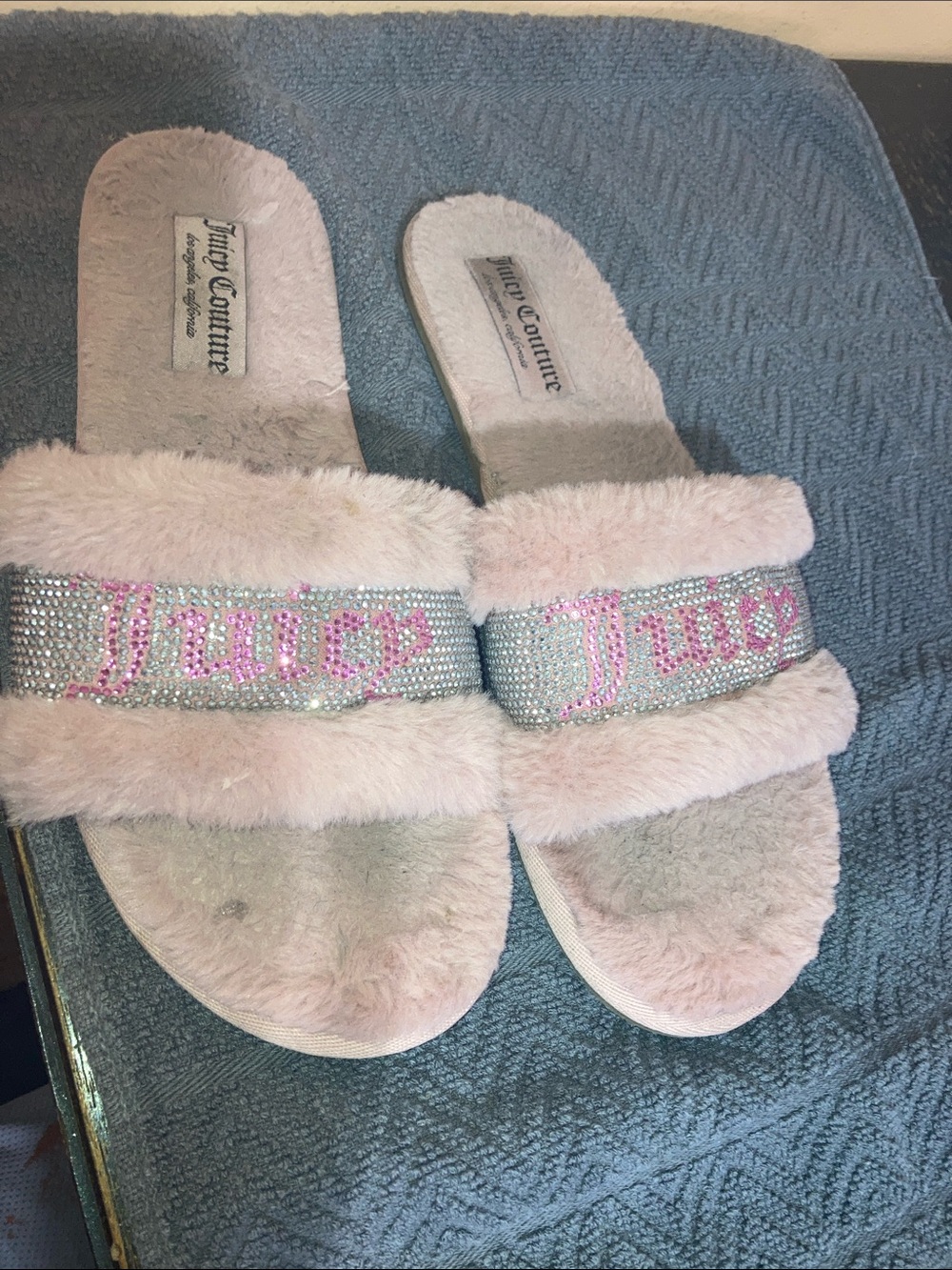 Juicy Couture Blush Pink Faux-Fur Crystal Logo Slide Slippers